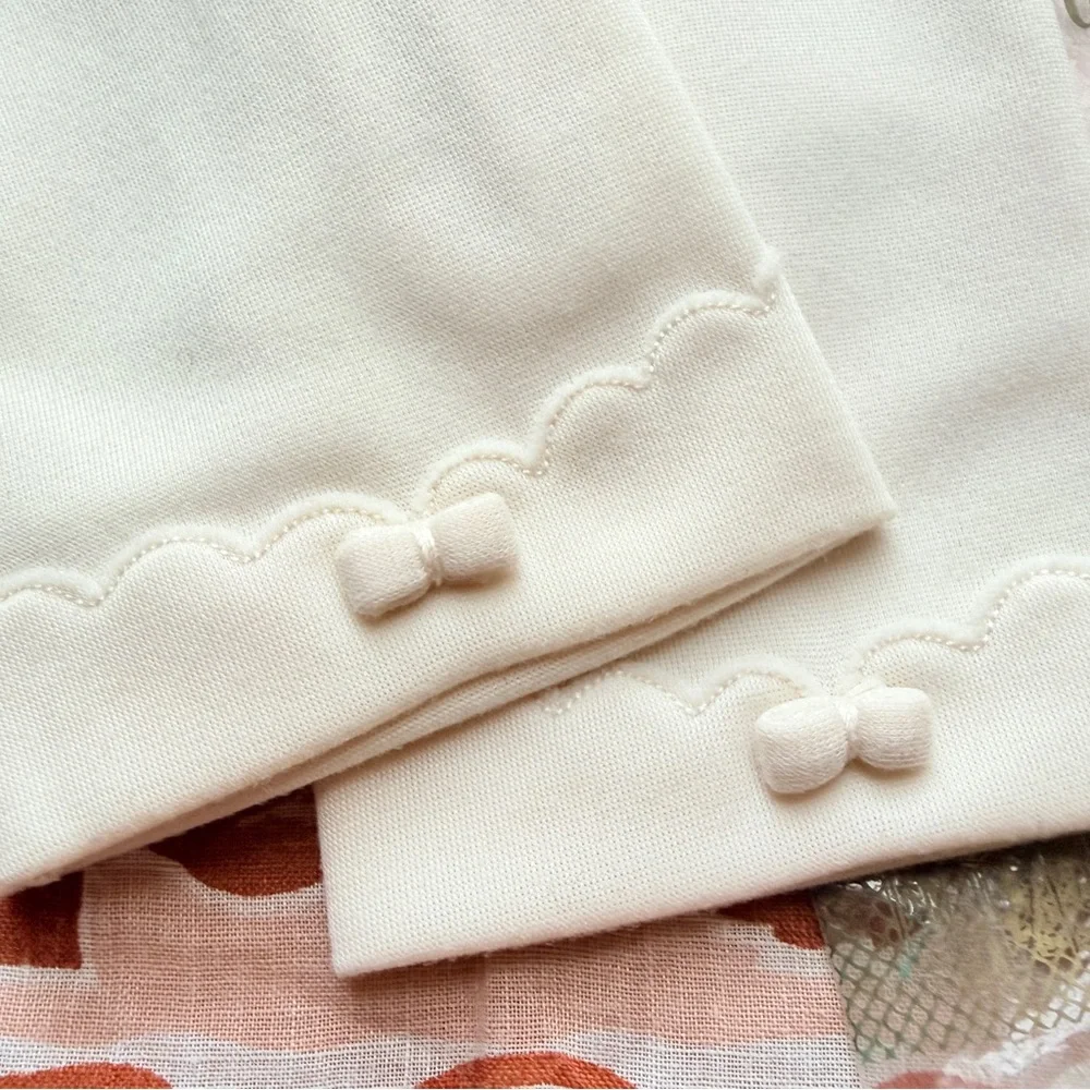 Vintage NWT Gloves With Bow Detail